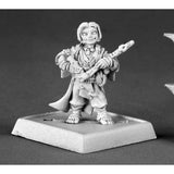 Reaper Pathfinder Miniatures: 60011 Lem, Iconic Halfling Bard
