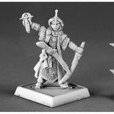 Reaper Pathfinder Miniatures: 60015 Kyra, Female Iconic Cleric