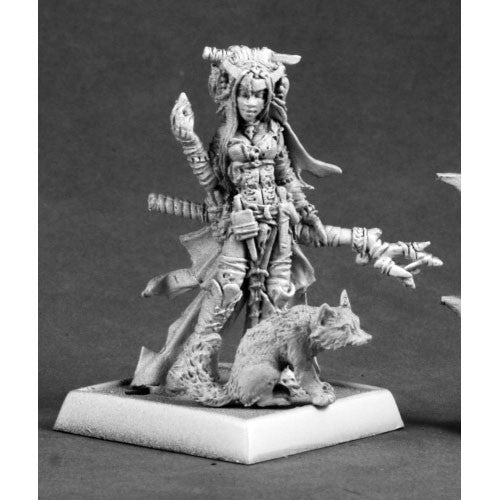 Reaper Pathfinder Miniatures: 60048 Feiya, Iconic Witch & Fox Familiar