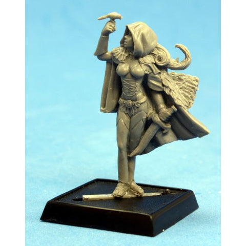 Reaper Pathfinder Miniatures: 60141 Lady Moray, Bard