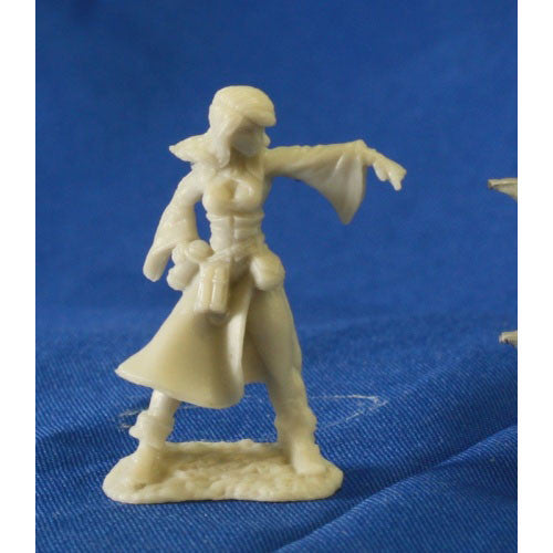 Reaper Dark Heaven Bones: 77057 Juliette, Female Sorceress