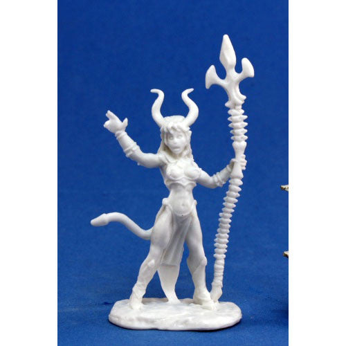 Reaper Dark Heaven Bones: 77119 Sinessa, Hellborn Sorceress
